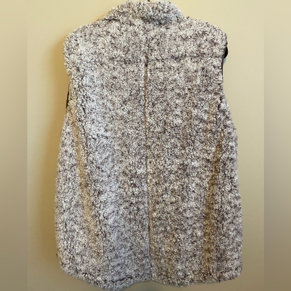 Entro Brown and cream fur vest 2 x - Picture 2 of 5